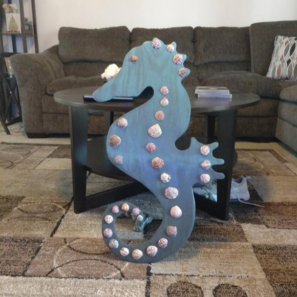 Seahorse Wood Decor